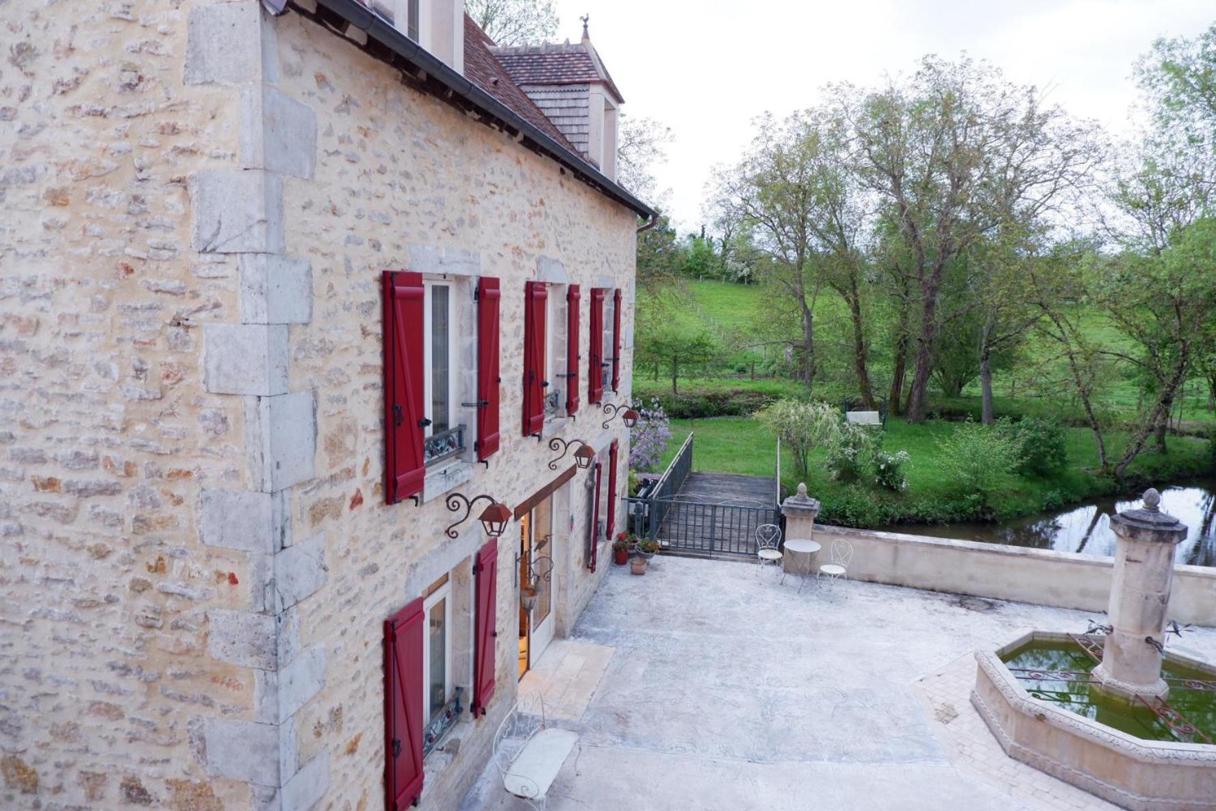 Hotel Moulin De Petoulle Charenton-du-Cher Esterno foto