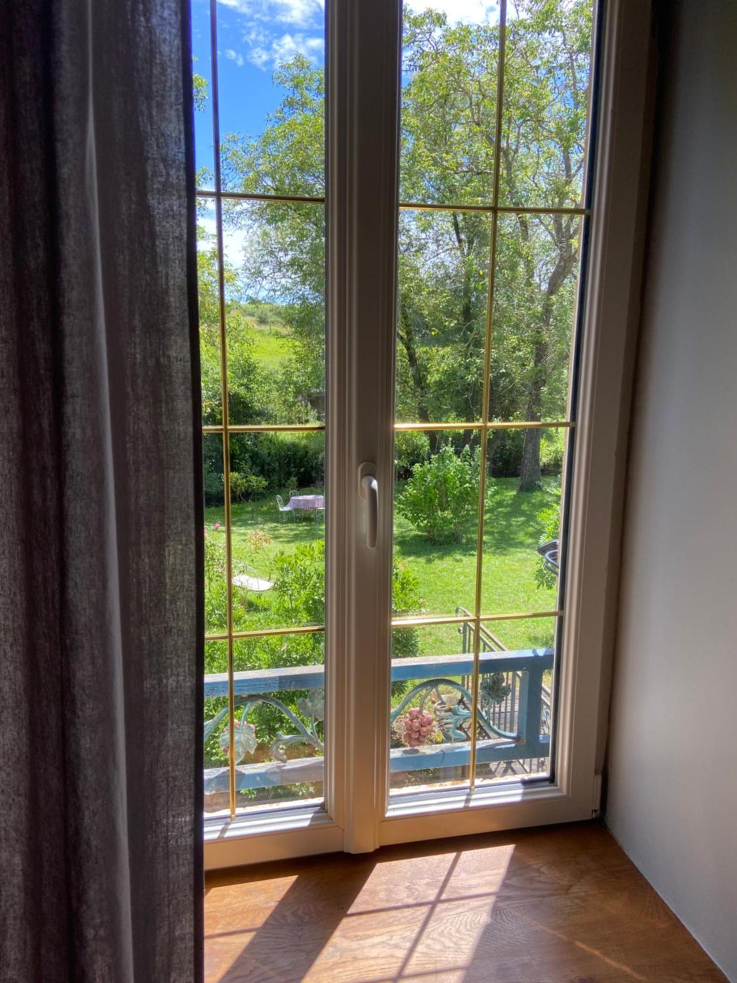 Hotel Moulin De Petoulle Charenton-du-Cher Esterno foto