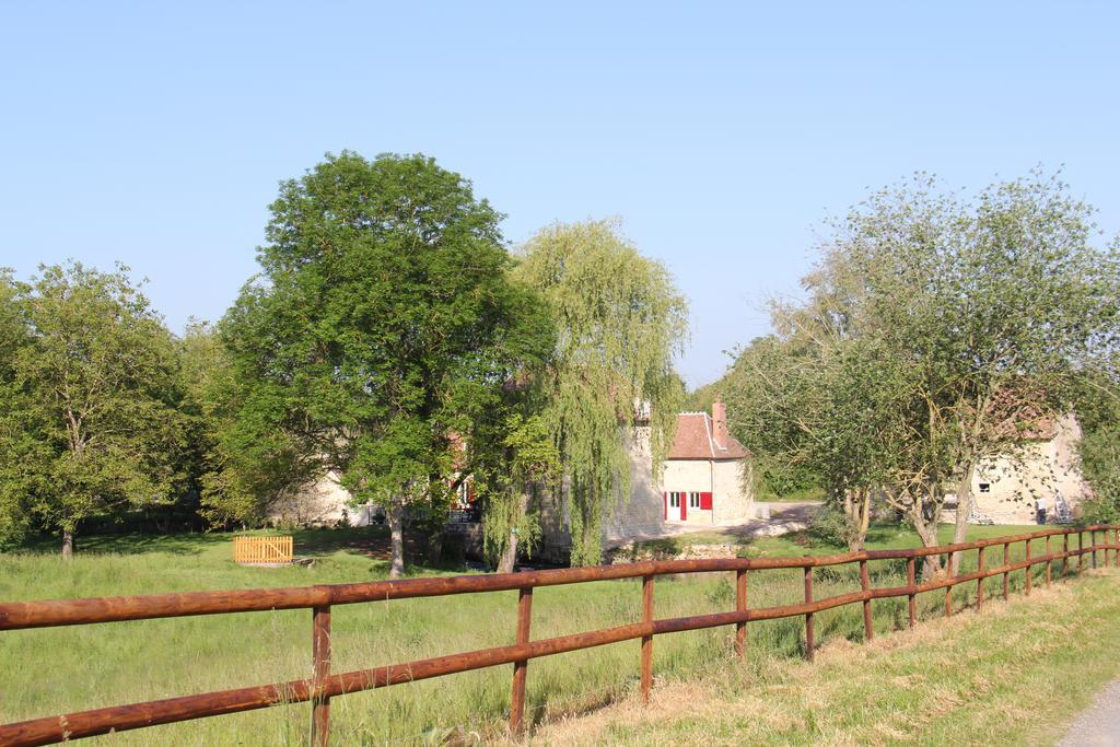Hotel Moulin De Petoulle Charenton-du-Cher Esterno foto