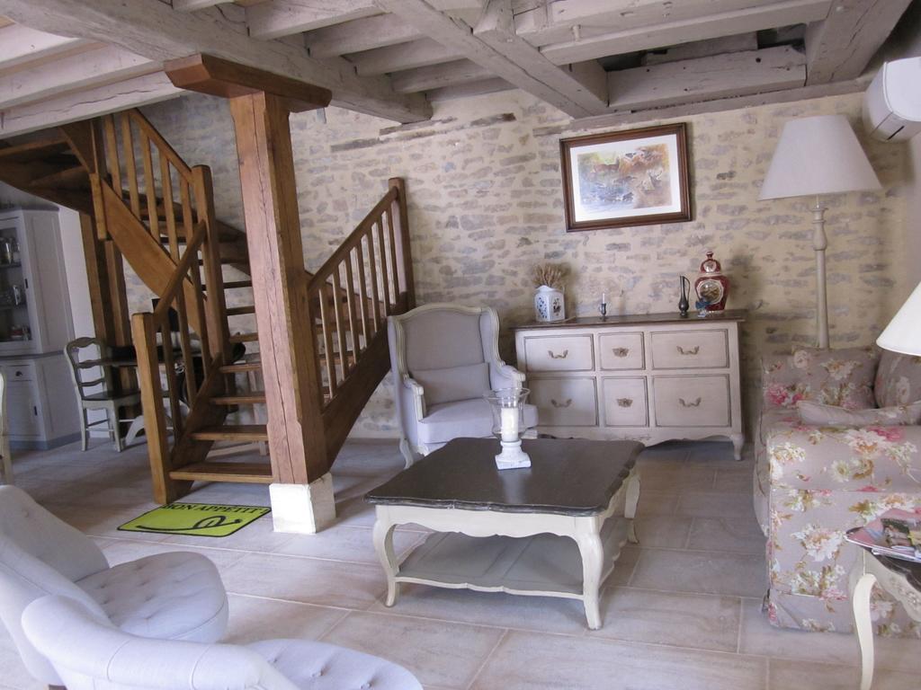 Hotel Moulin De Petoulle Charenton-du-Cher Esterno foto